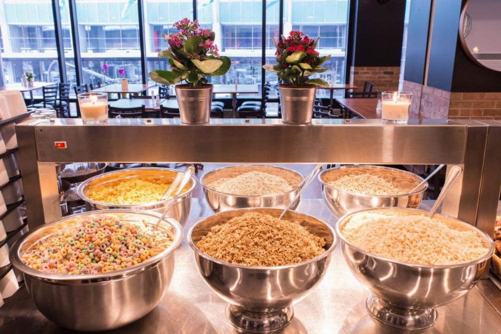 Travelodge by Wyndham Montreal Centre